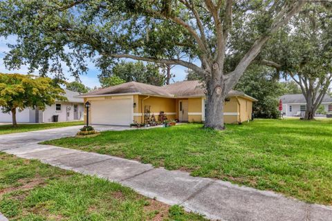 Single Family Residence in SARASOTA FL 5823 HELEN WAY.jpg