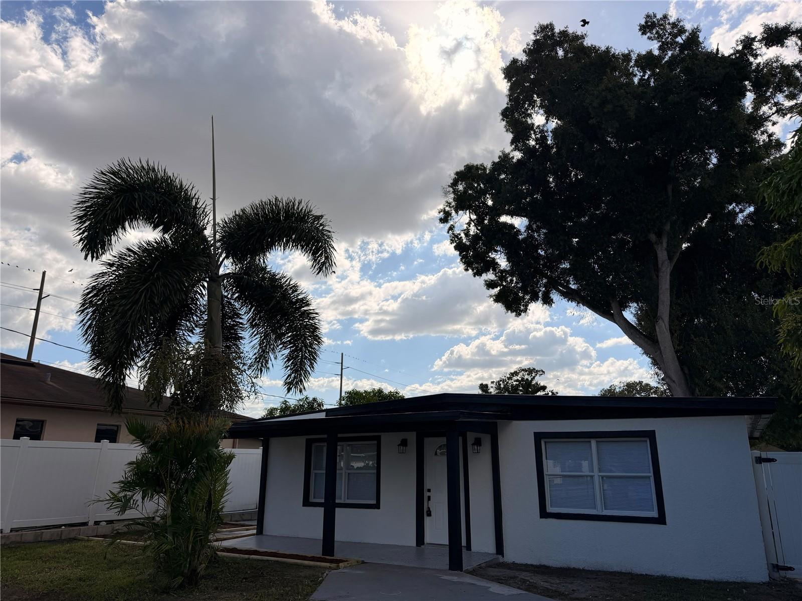 5808 Lois Ave, Tampa, FL 33614
