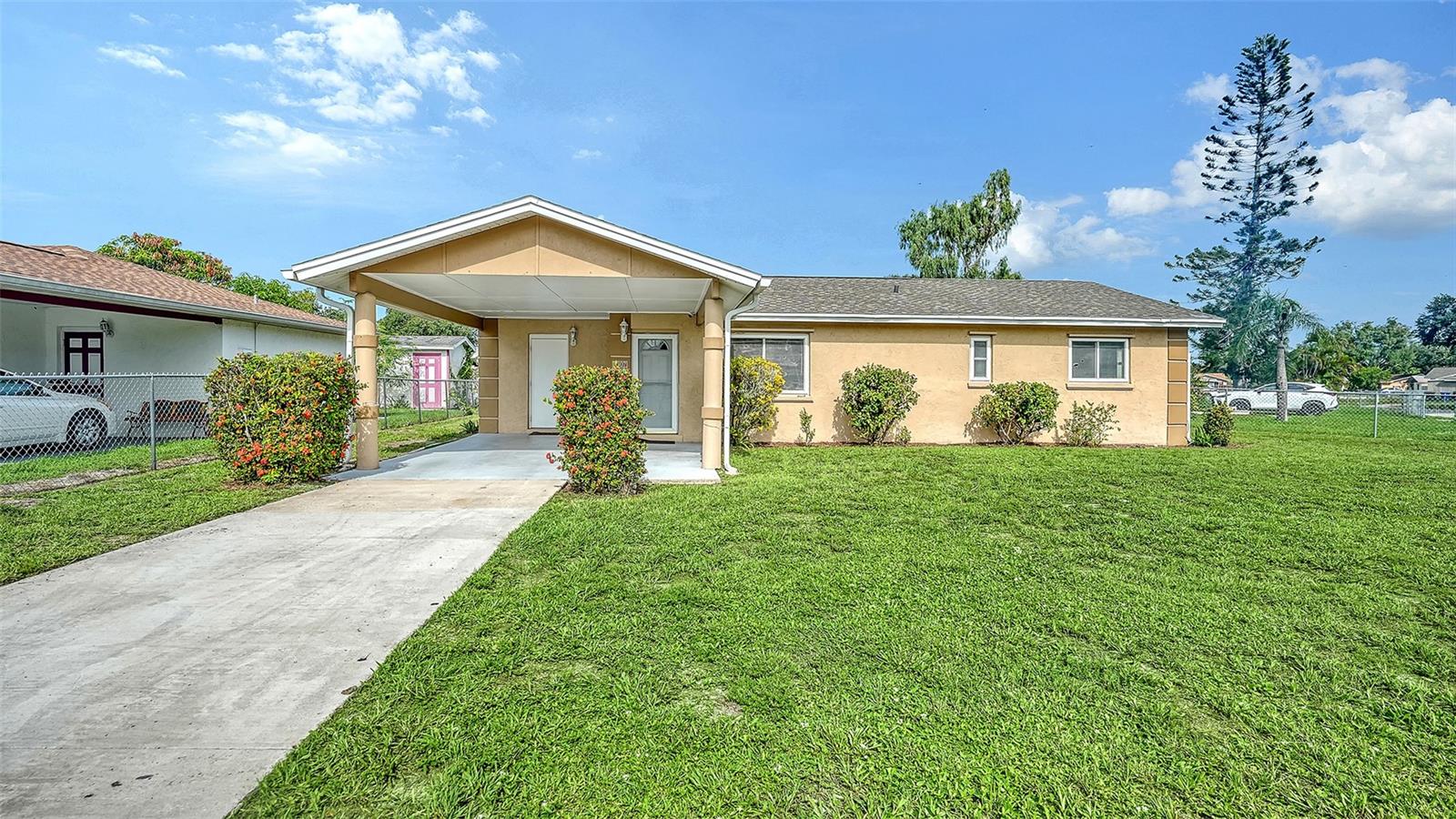 3307 Newtown Blvd, Sarasota, FL 34234 photo