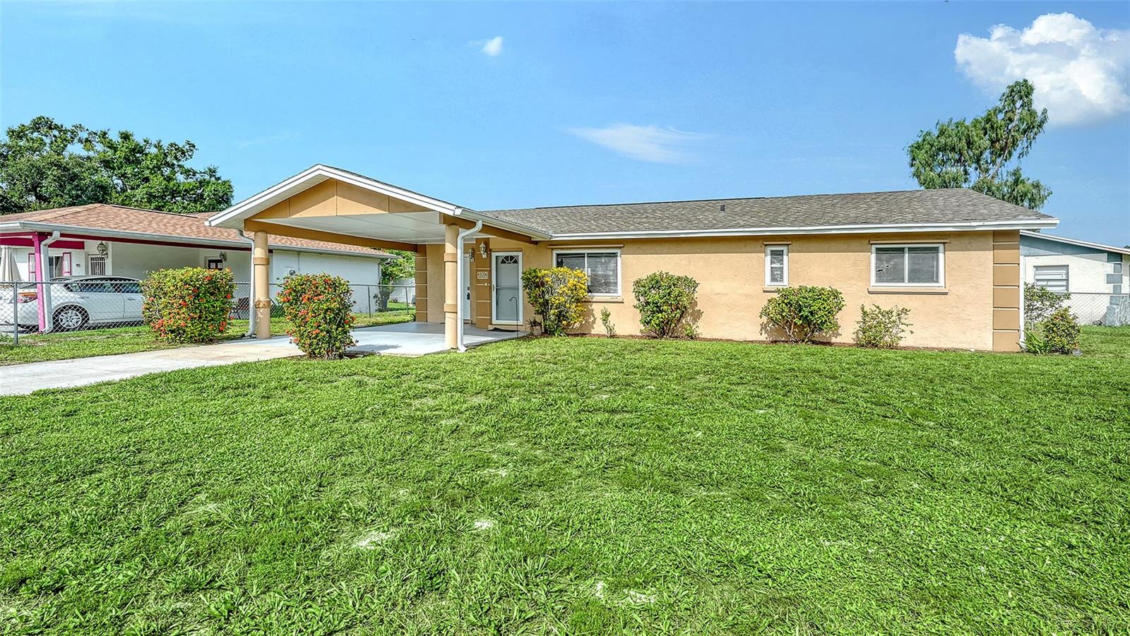 3307 Newtown Blvd, Sarasota, FL 34234 photo