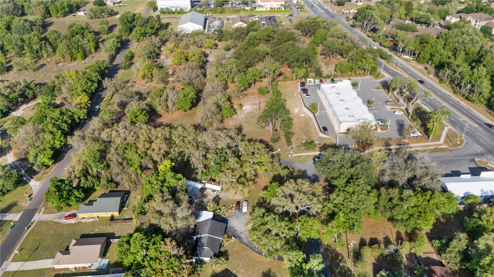 270 W Mcclendon St, Lady Lake, FL 32159 photo