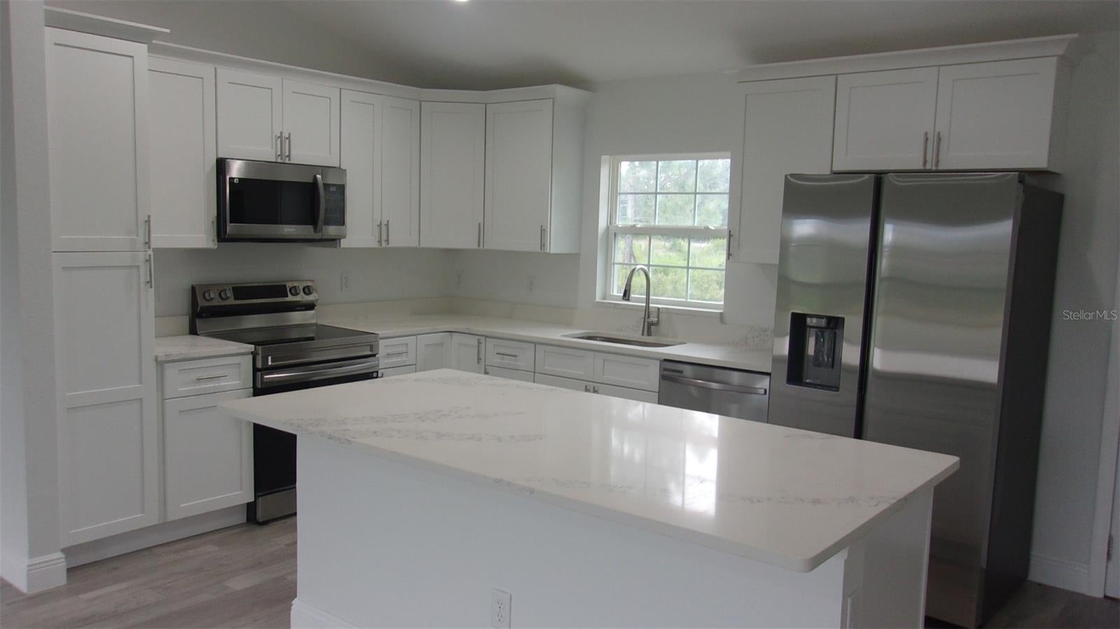 8410 SW 157 Ln, Dunnellon, FL 34432 photo