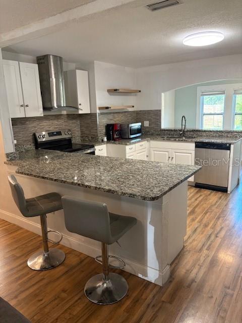 4035 14 Ave, Saint Petersburg, FL 33711 photo