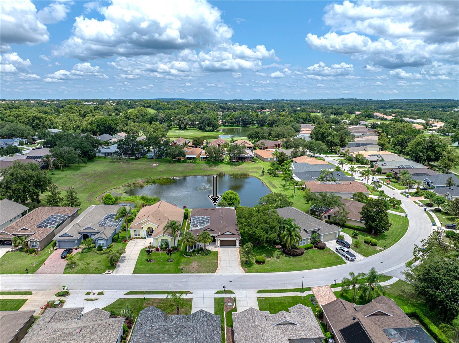 Single Family Residence in DADE CITY FL 12333 WOODLANDS CIRCLE 1.jpg