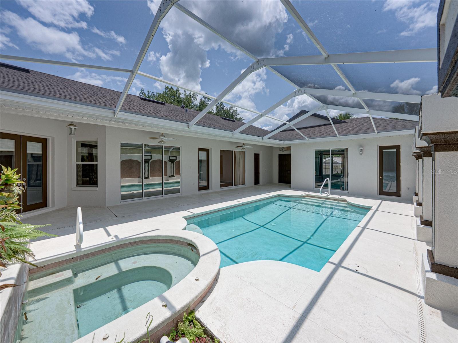 Single Family Residence in DADE CITY FL 12333 WOODLANDS CIRCLE 8.jpg