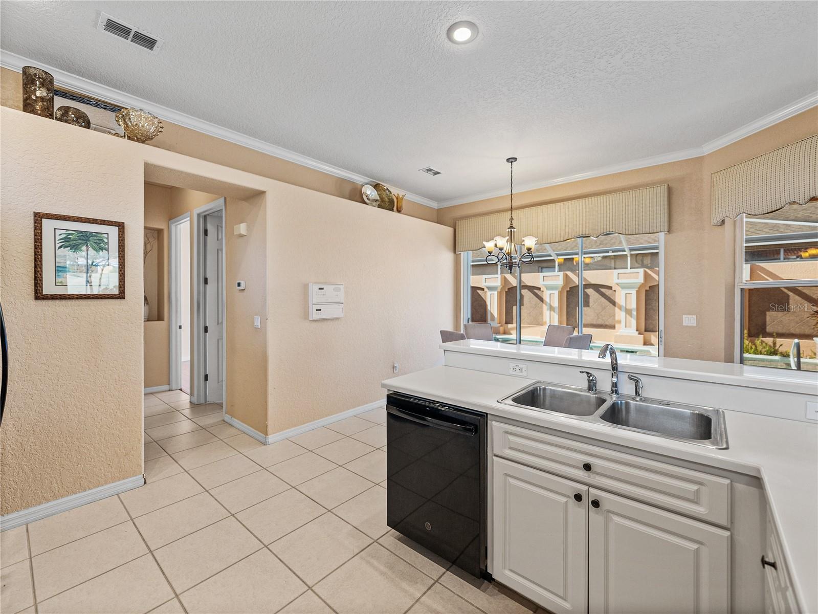 Single Family Residence in DADE CITY FL 12333 WOODLANDS CIRCLE 40.jpg
