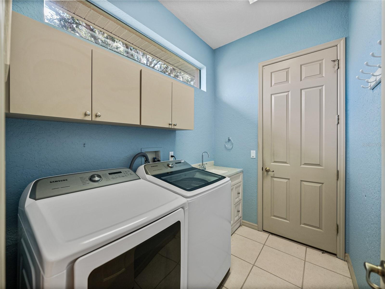 Single Family Residence in DADE CITY FL 12333 WOODLANDS CIRCLE 56.jpg