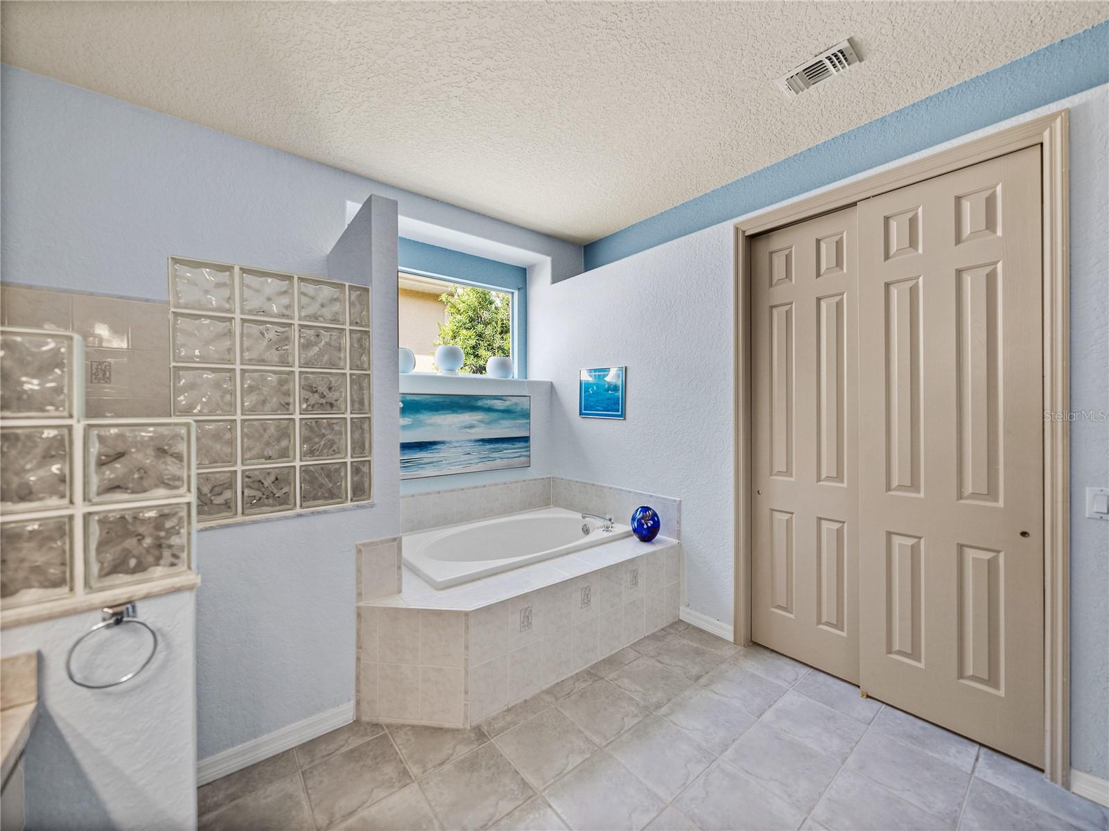Single Family Residence in DADE CITY FL 12333 WOODLANDS CIRCLE 49.jpg