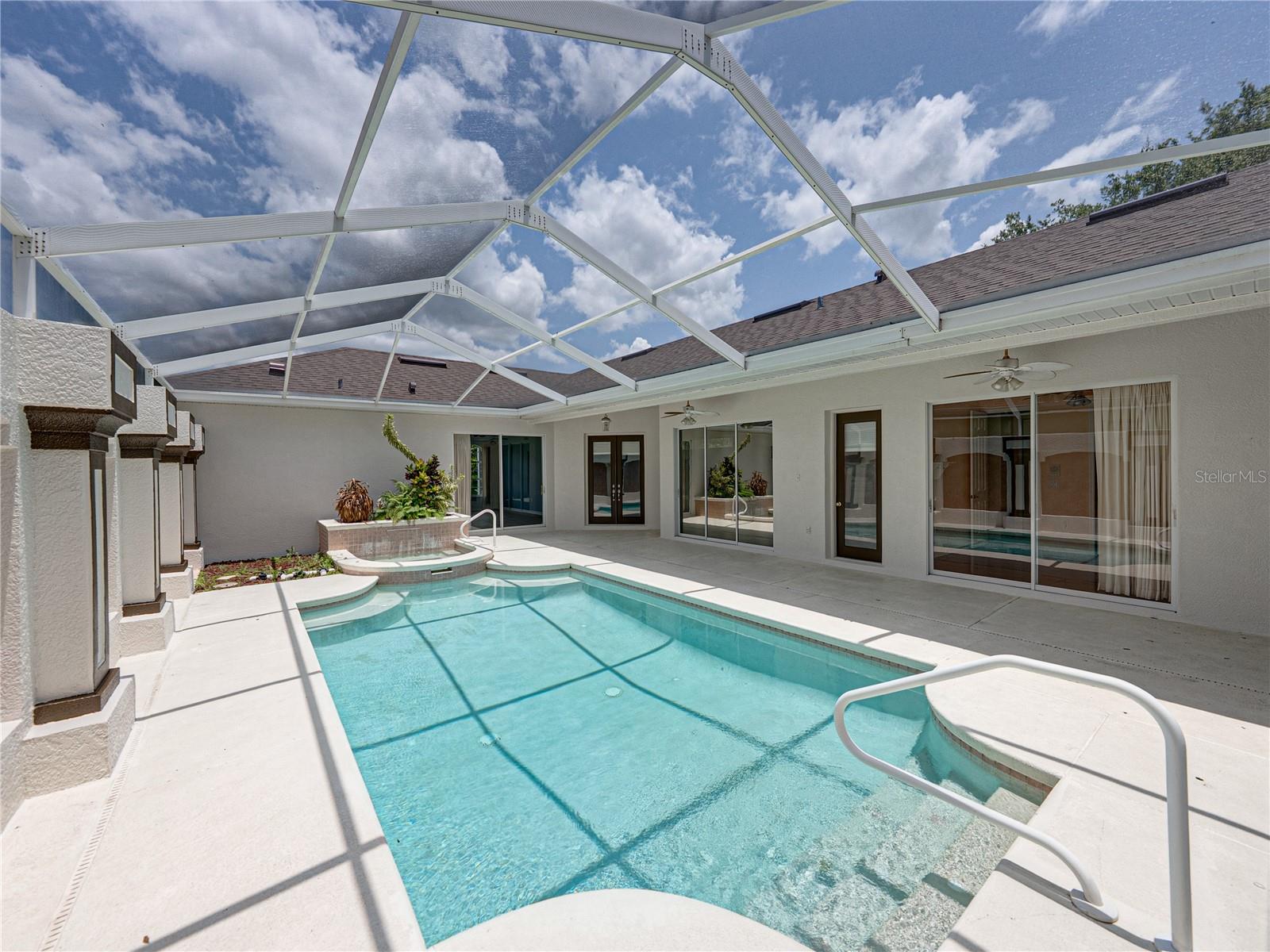Single Family Residence in DADE CITY FL 12333 WOODLANDS CIRCLE 9.jpg
