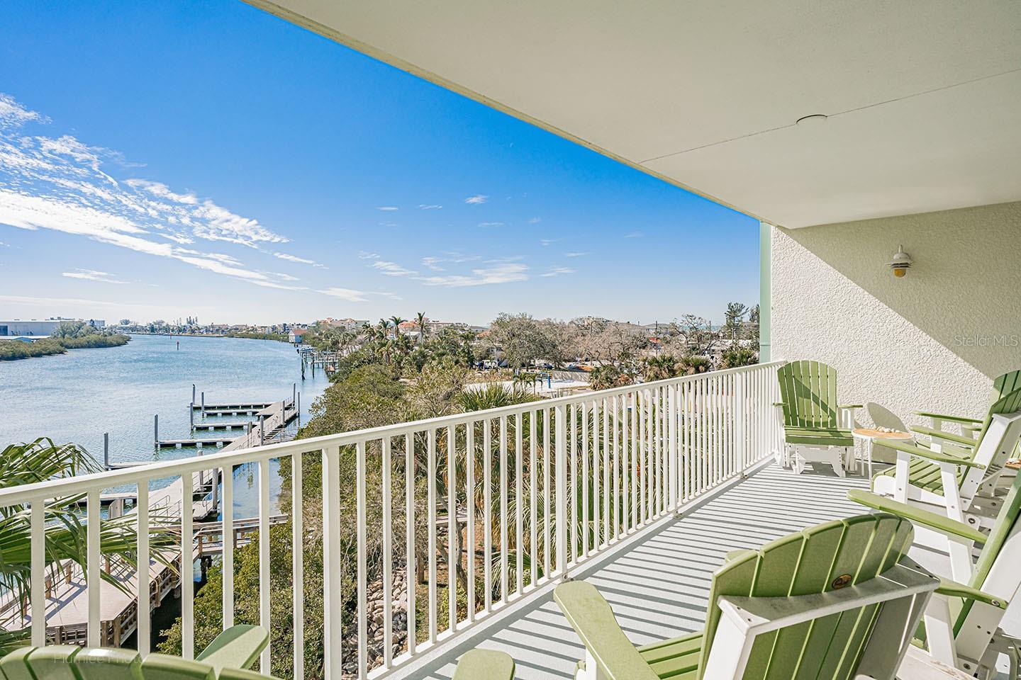 399 2 St #416, Indian Rocks Beach, FL 33785 photo