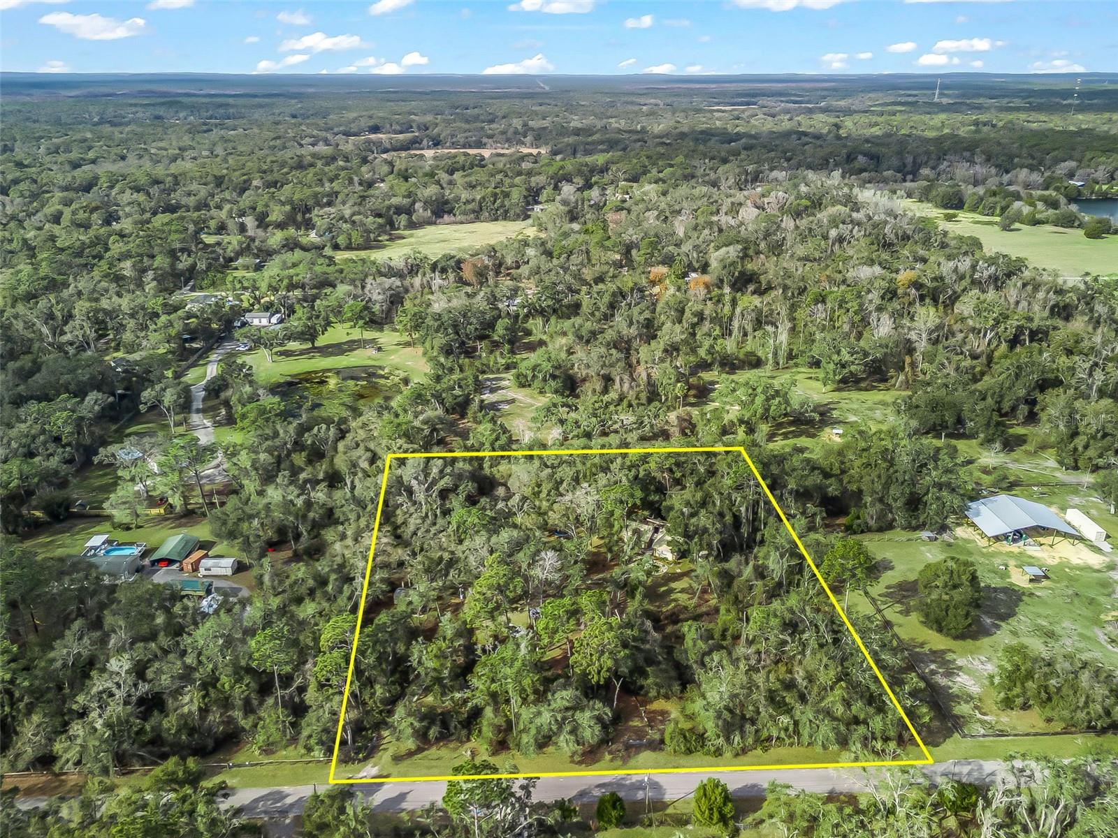 11398 County Road 682, Webster, FL 33597 photo