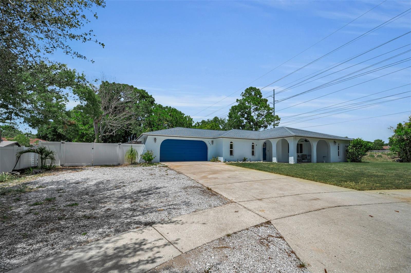 505 Whispering Oak Dr, Tarpon Springs, FL 34689 photo