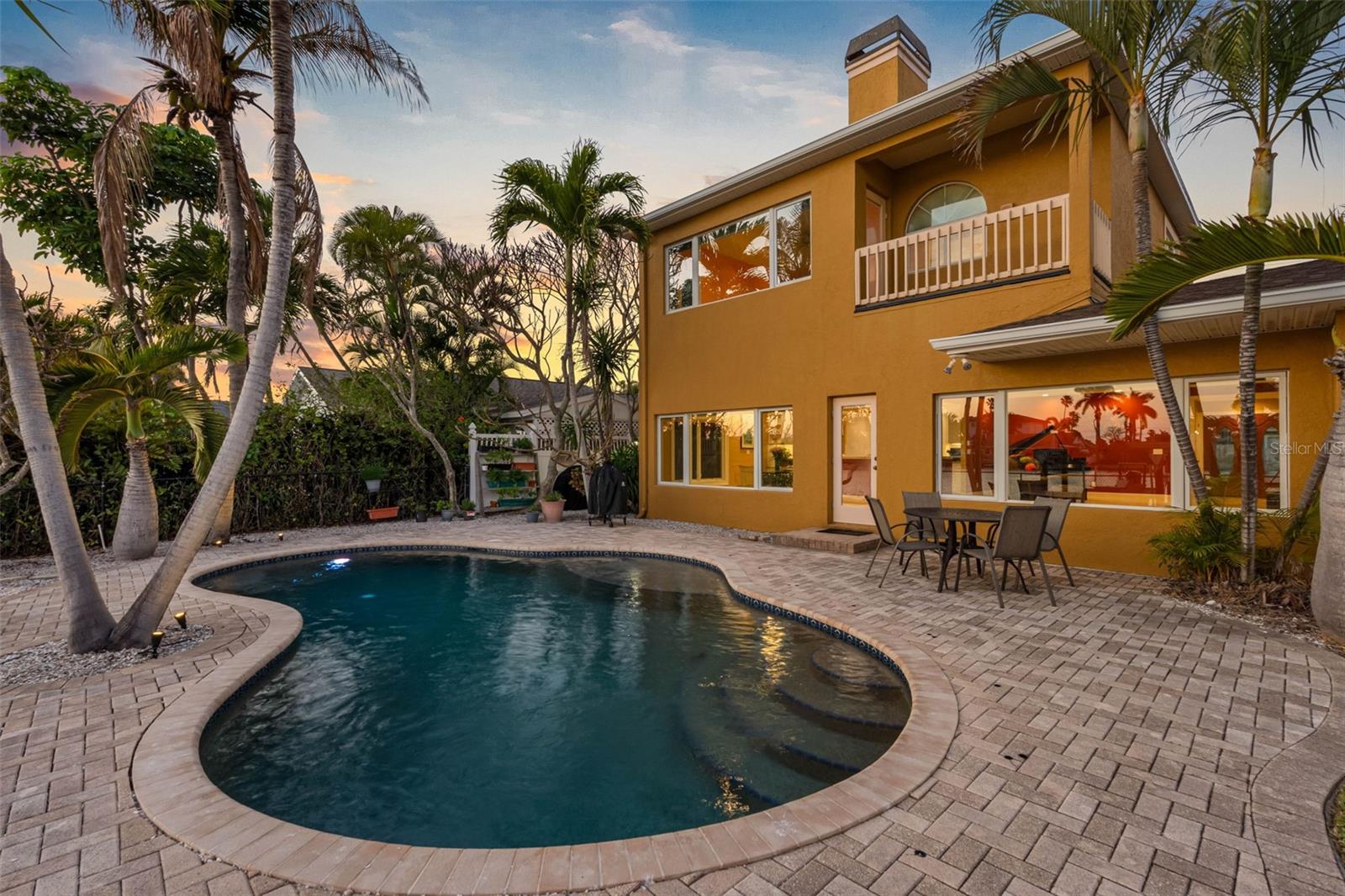 11260 5 St, Treasure Island, FL 33706 photo