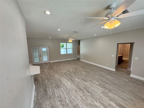 Single Family Residence in DADE CITY FL 37549 TERI COURT 28.jpg