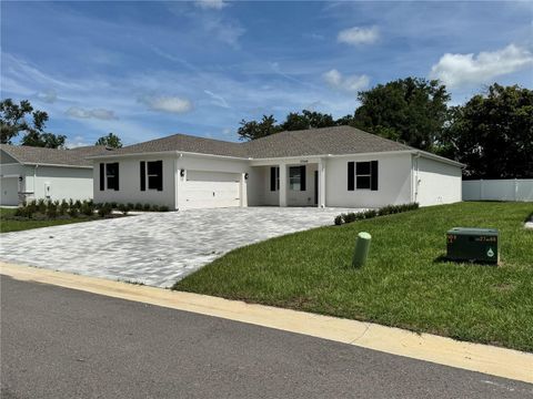 Single Family Residence in DADE CITY FL 37549 TERI COURT 8.jpg