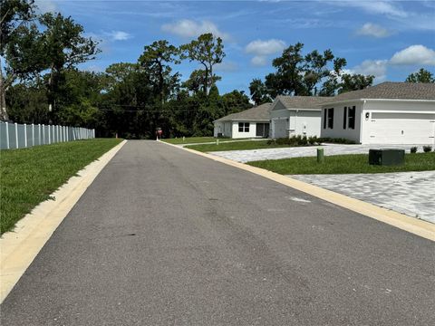 Single Family Residence in DADE CITY FL 37549 TERI COURT 10.jpg