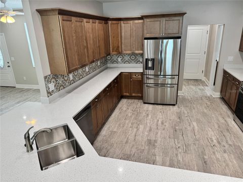 Single Family Residence in DADE CITY FL 37549 TERI COURT 40.jpg
