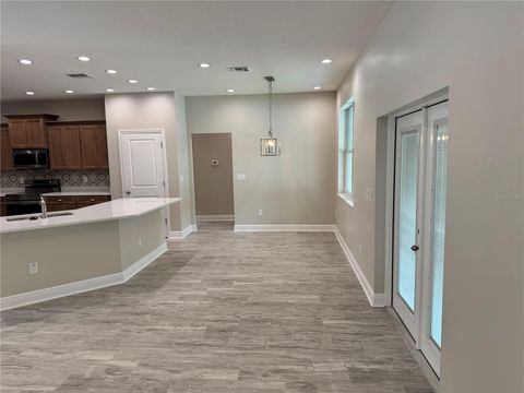 Single Family Residence in DADE CITY FL 37549 TERI COURT 37.jpg