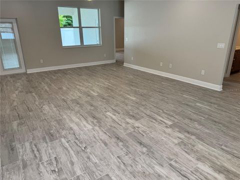 Single Family Residence in DADE CITY FL 37549 TERI COURT 33.jpg