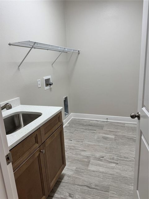 Single Family Residence in DADE CITY FL 37549 TERI COURT 17.jpg