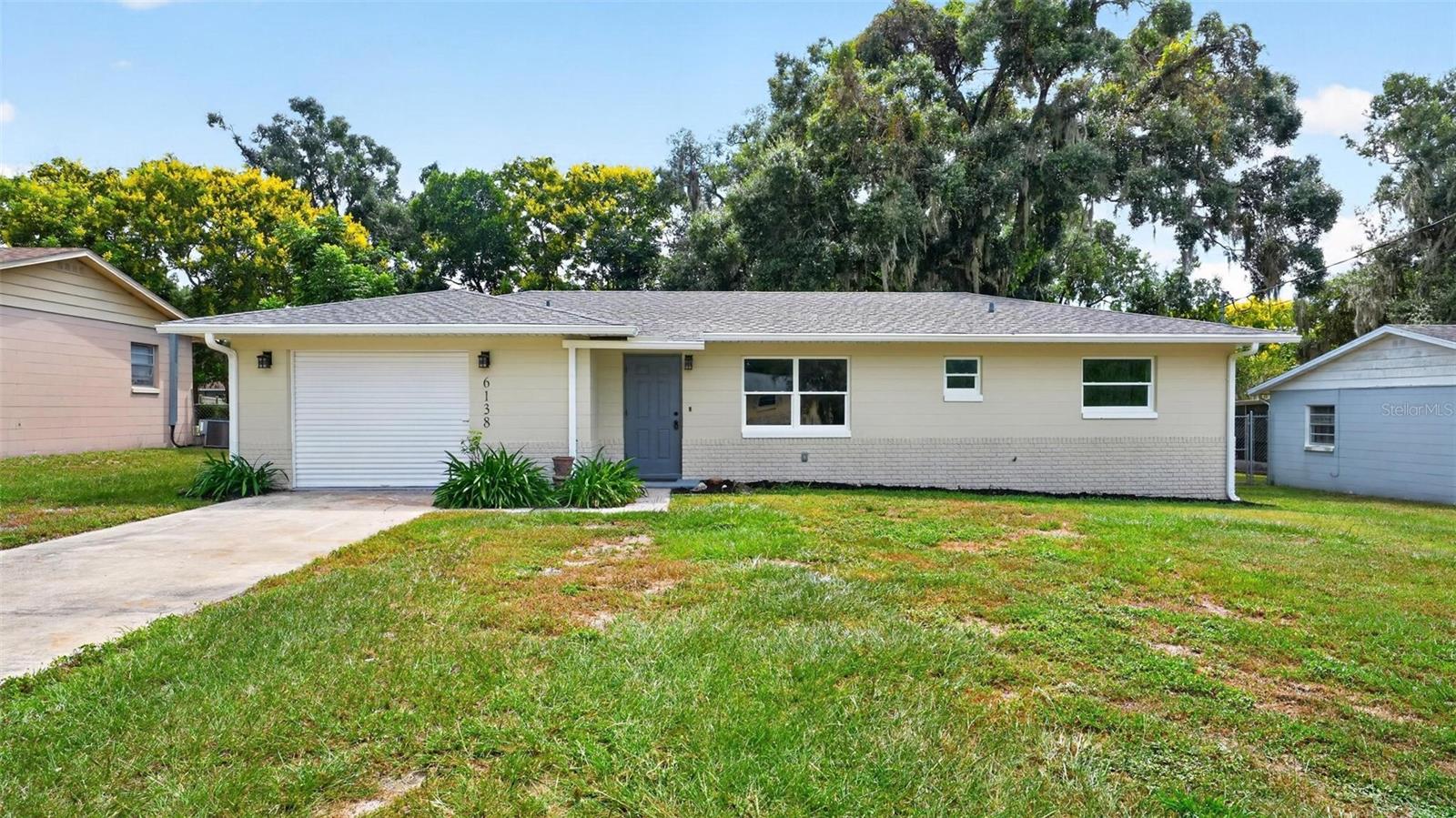 6138 Highland Ave, Leesburg, FL 34748 photo