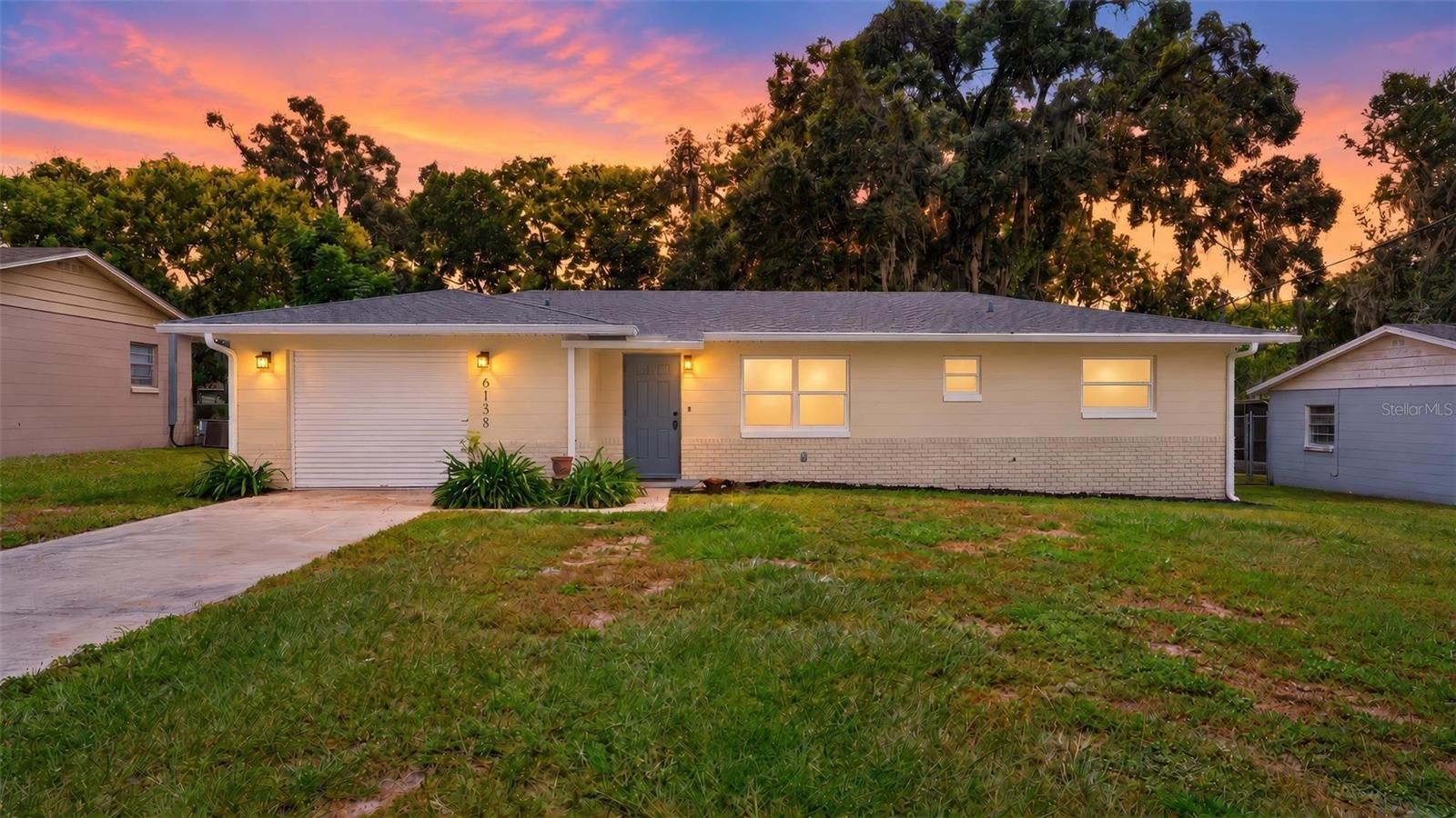 6138 Highland Ave, Leesburg, FL 34748