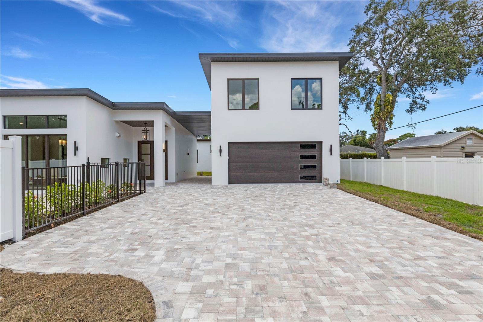 2079 Hibiscus St, Sarasota, FL 34239 photo