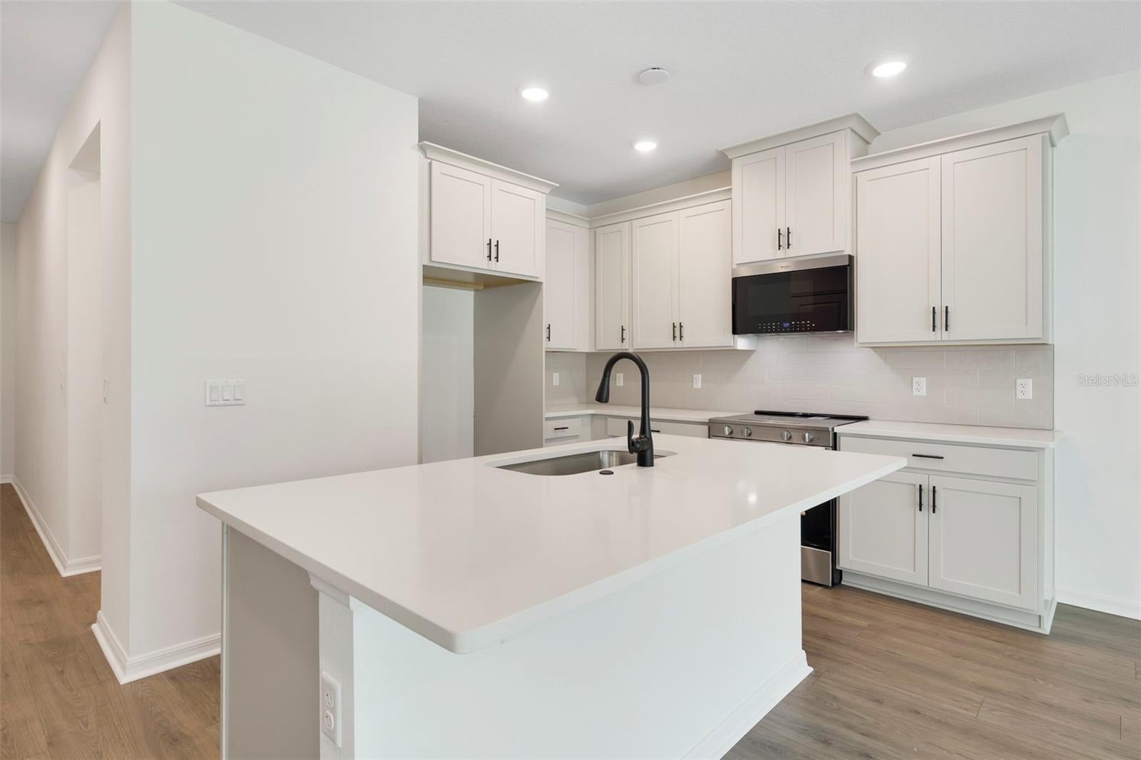 522 Southern Edge Way, Sanford, FL 32771 photo