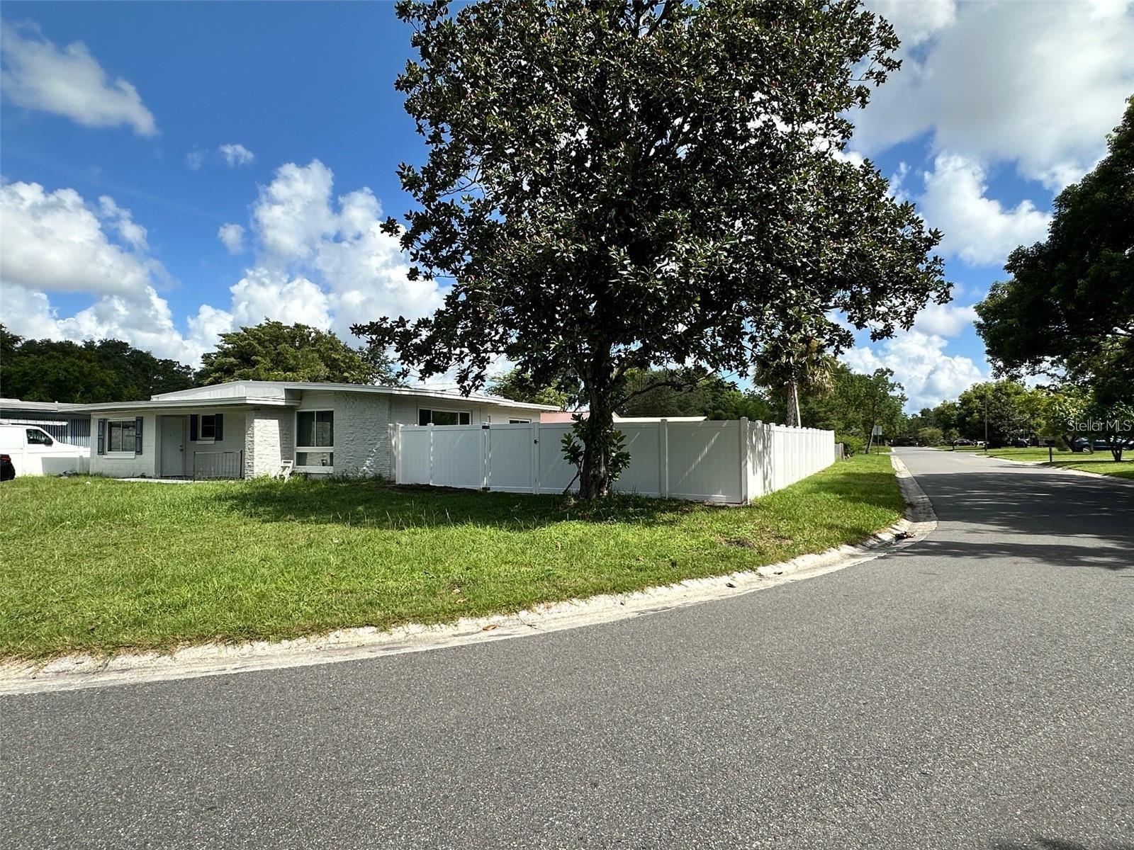 156 Pinecrest Dr, Sanford, FL 32773 photo