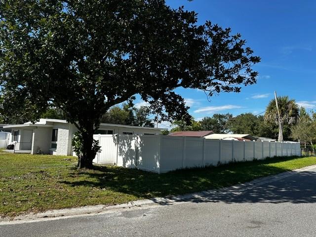 156 Pinecrest Dr, Sanford, FL 32773 photo