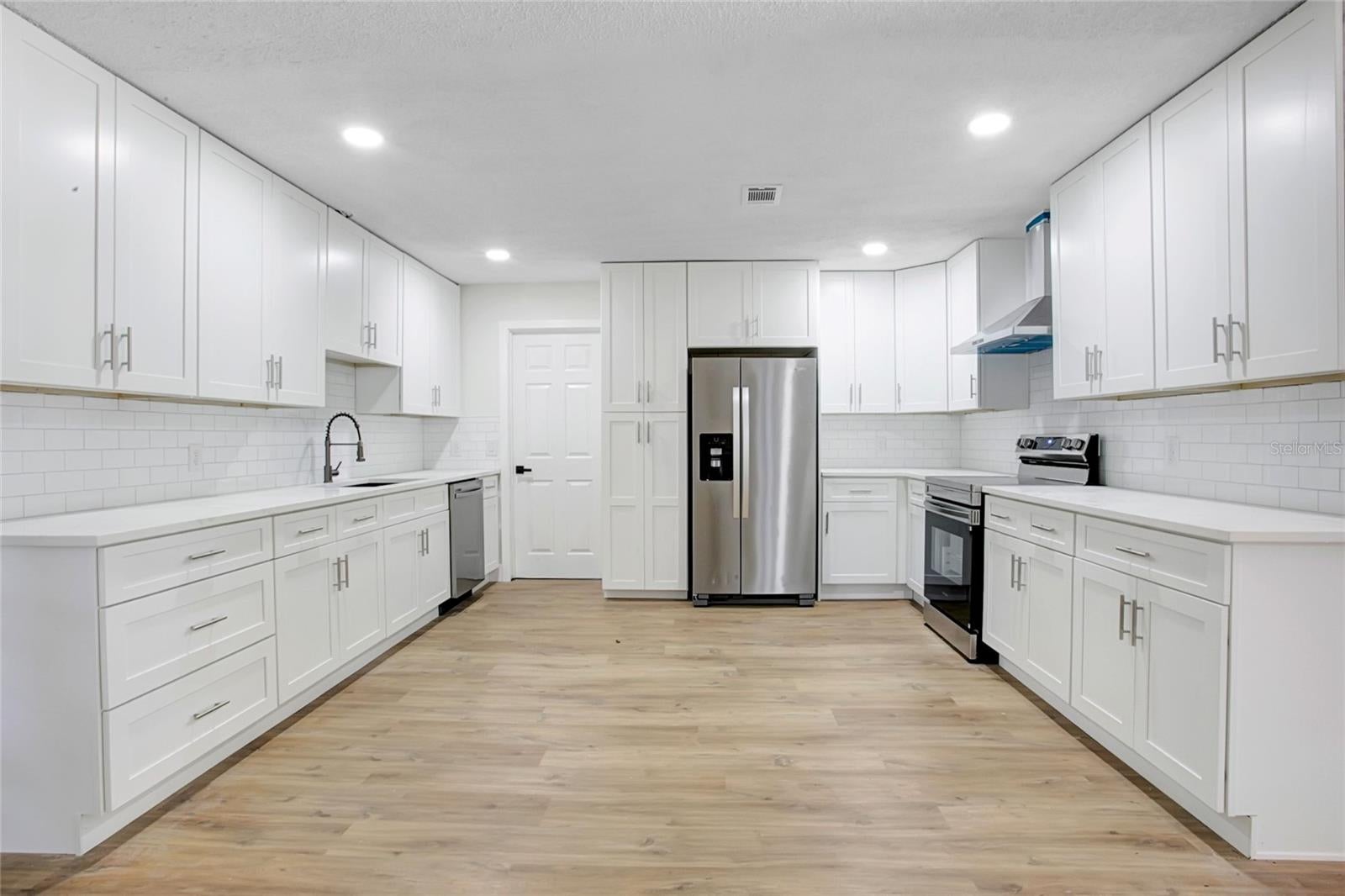 1221 Forest Cir, Altamonte Springs, FL 32714 photo