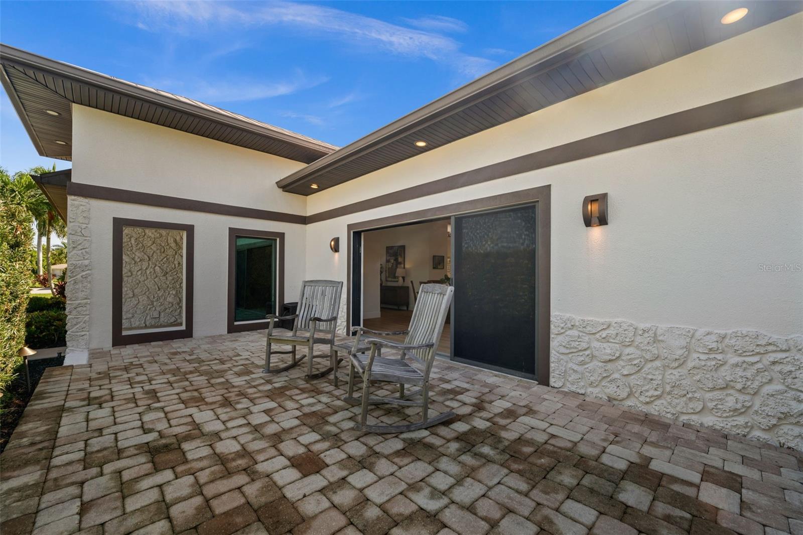 5815 SW 1 Pl, Cape Coral, FL 33914 photo