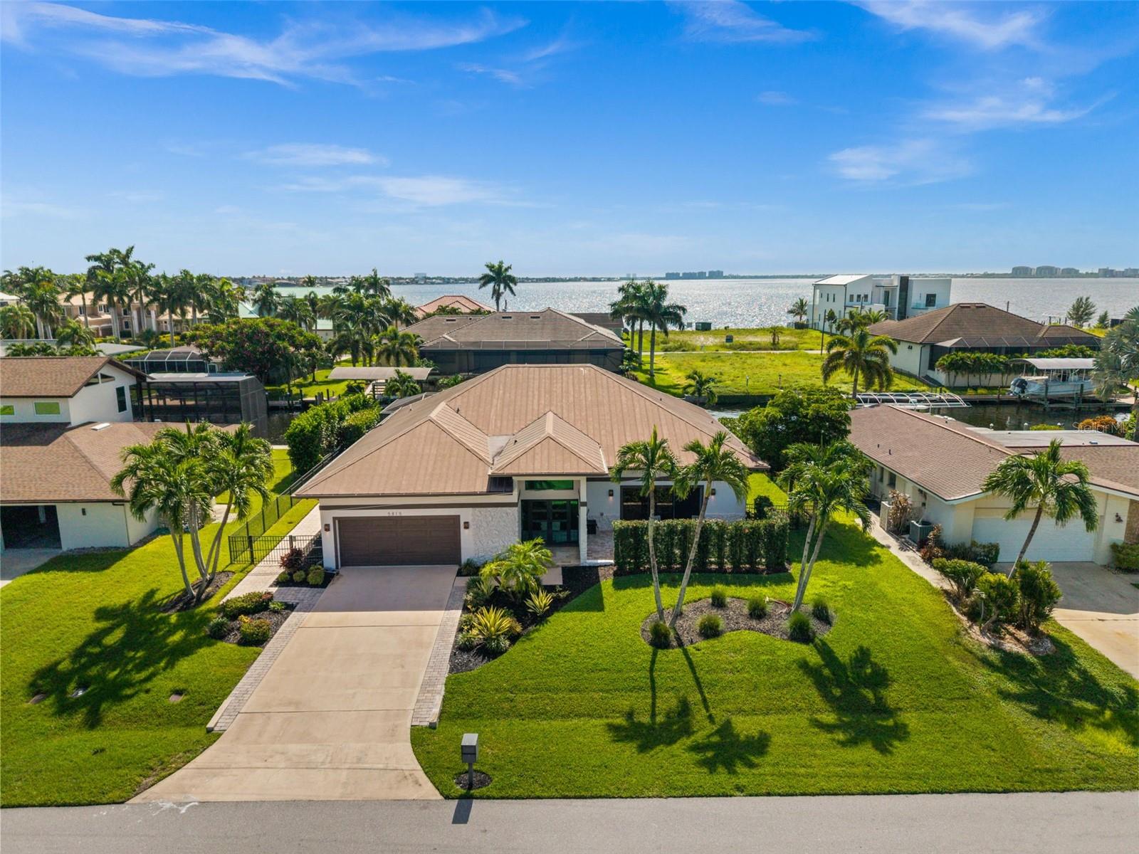 5815 SW 1 Pl, Cape Coral, FL 33914 photo