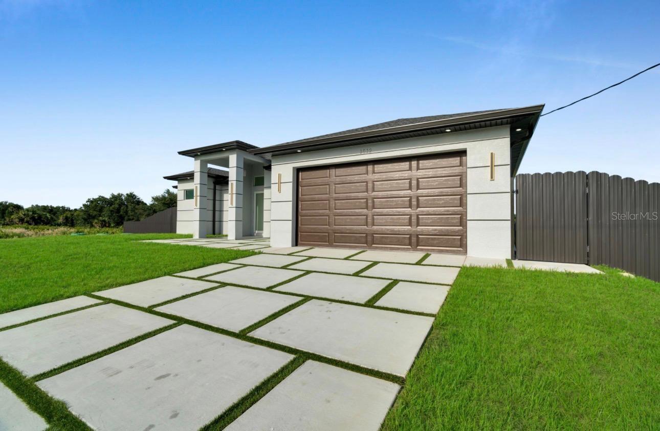 1512 Leroy Ave, Lehigh Acres, FL 33972 photo