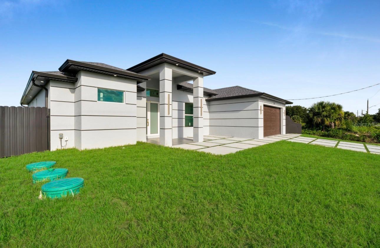 1512 Leroy Ave, Lehigh Acres, FL 33972 photo