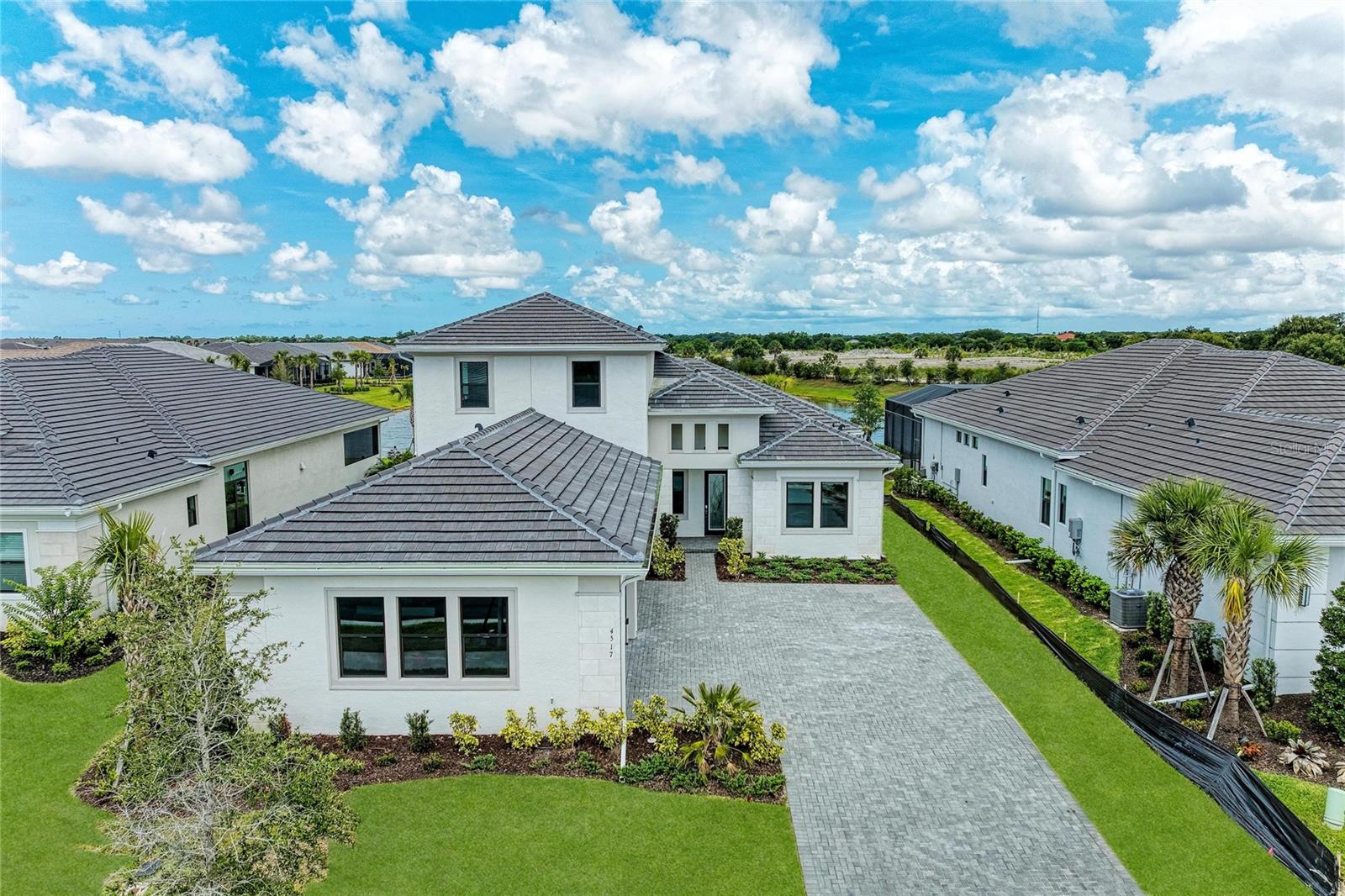 4517 Mondrian Ct, Sarasota, FL 34240 photo