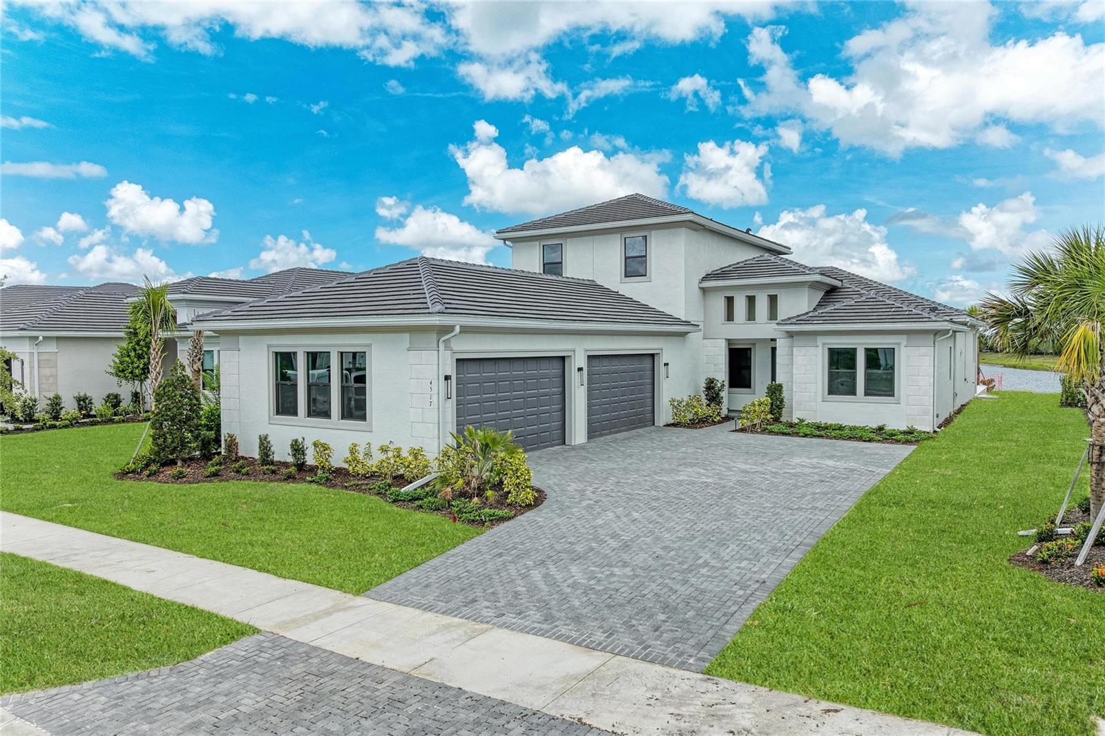 4517 Mondrian Ct, Sarasota, FL 34240 photo