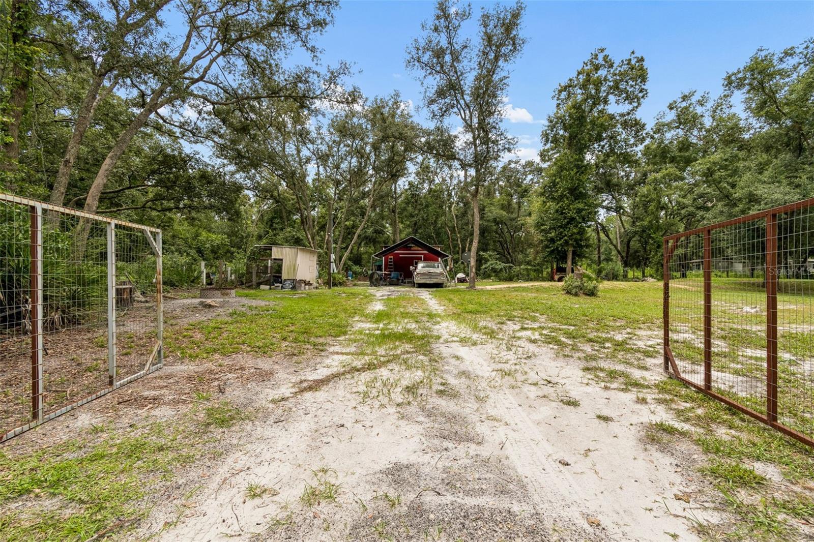 35314 Goethals St, Webster, FL 33597 photo