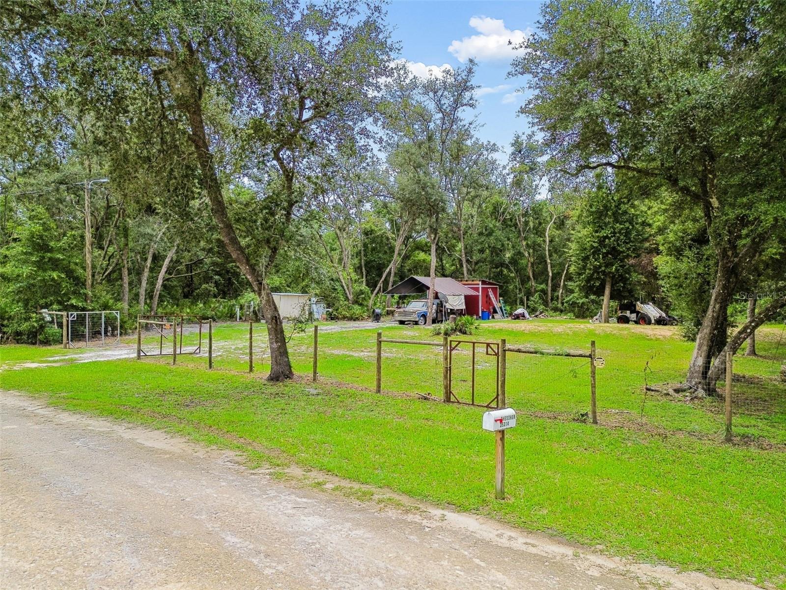 35314 Goethals St, Webster, FL 33597 photo