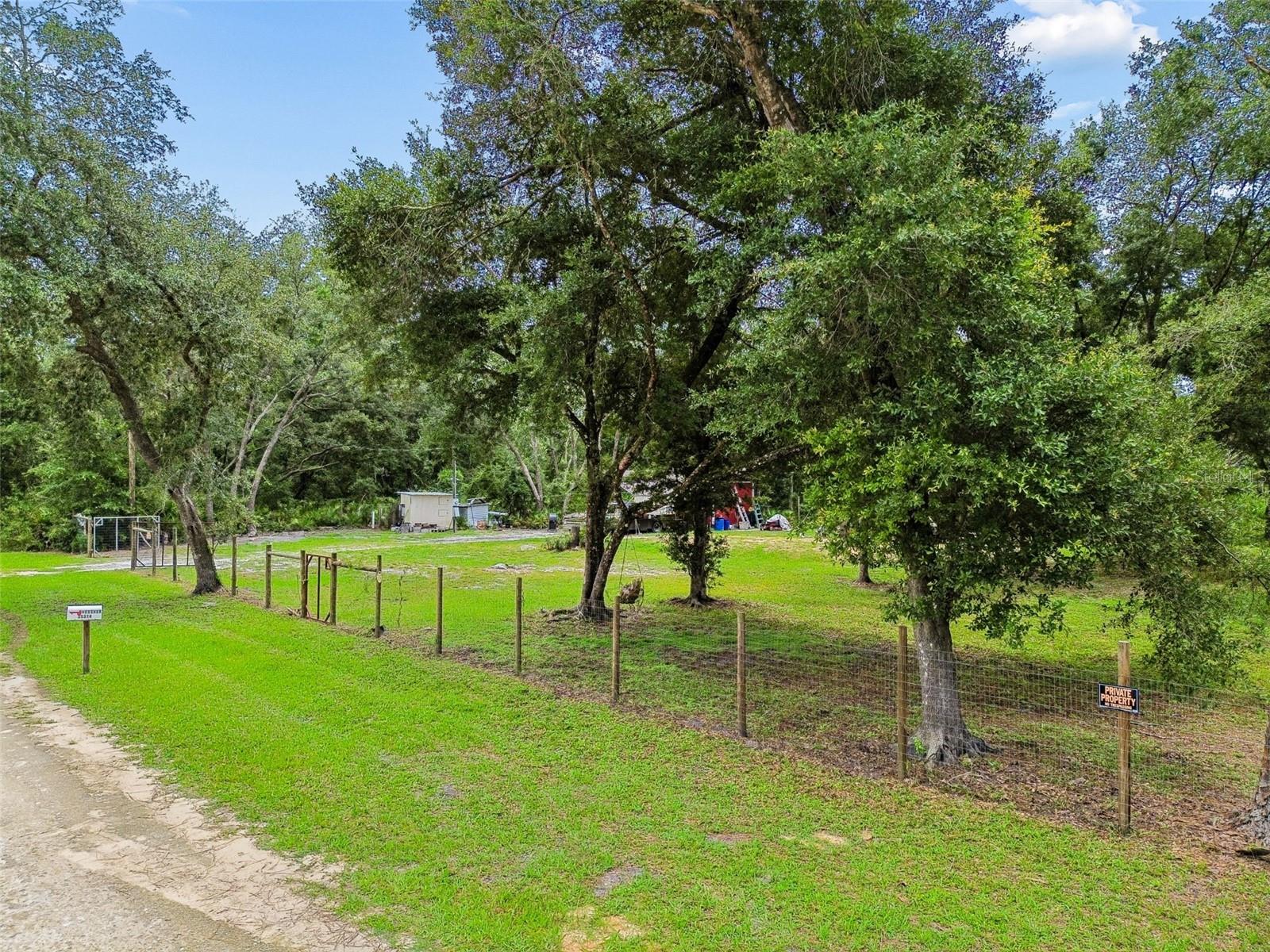 35314 Goethals St, Webster, FL 33597