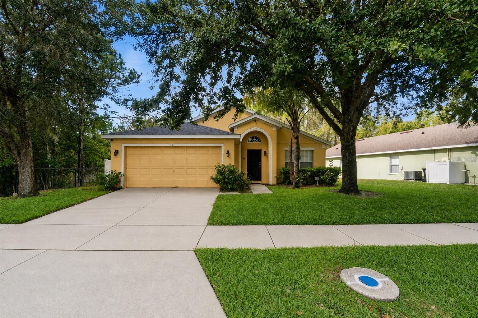 403 Sandy Ridge Dr, Davenport, FL 33896
