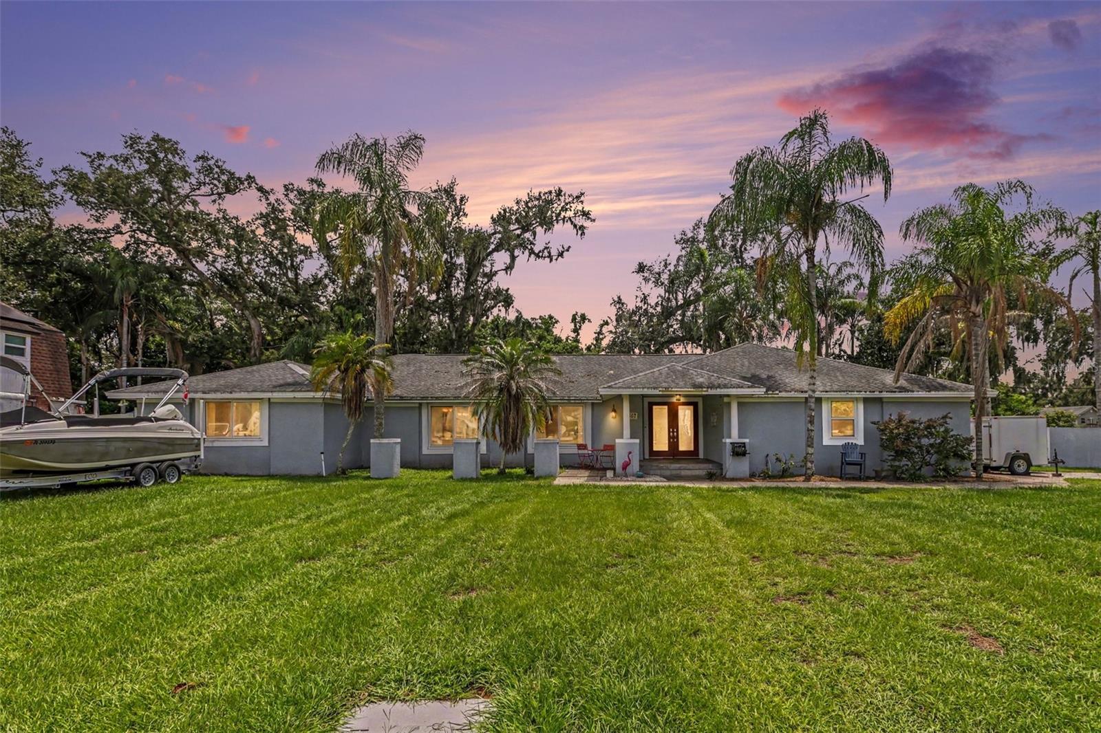 1307 Brantwood Dr, Valrico, FL 33594