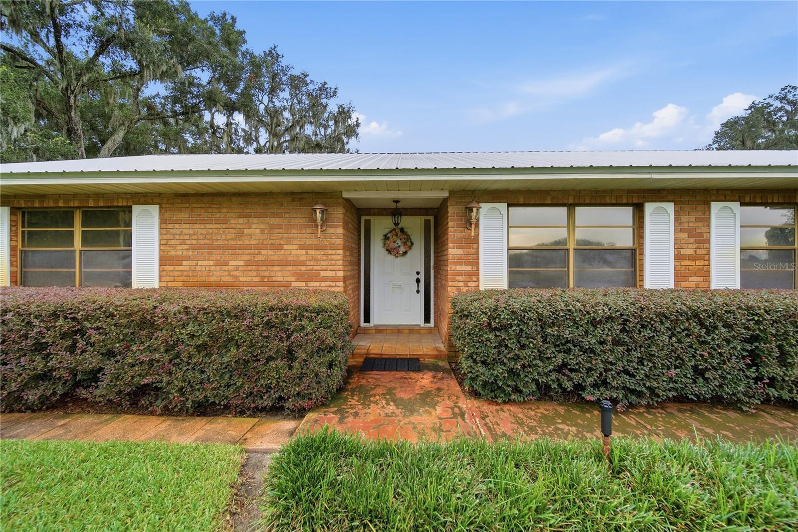 3704 Thonotosassa Rd, Plant City, FL 33565 photo