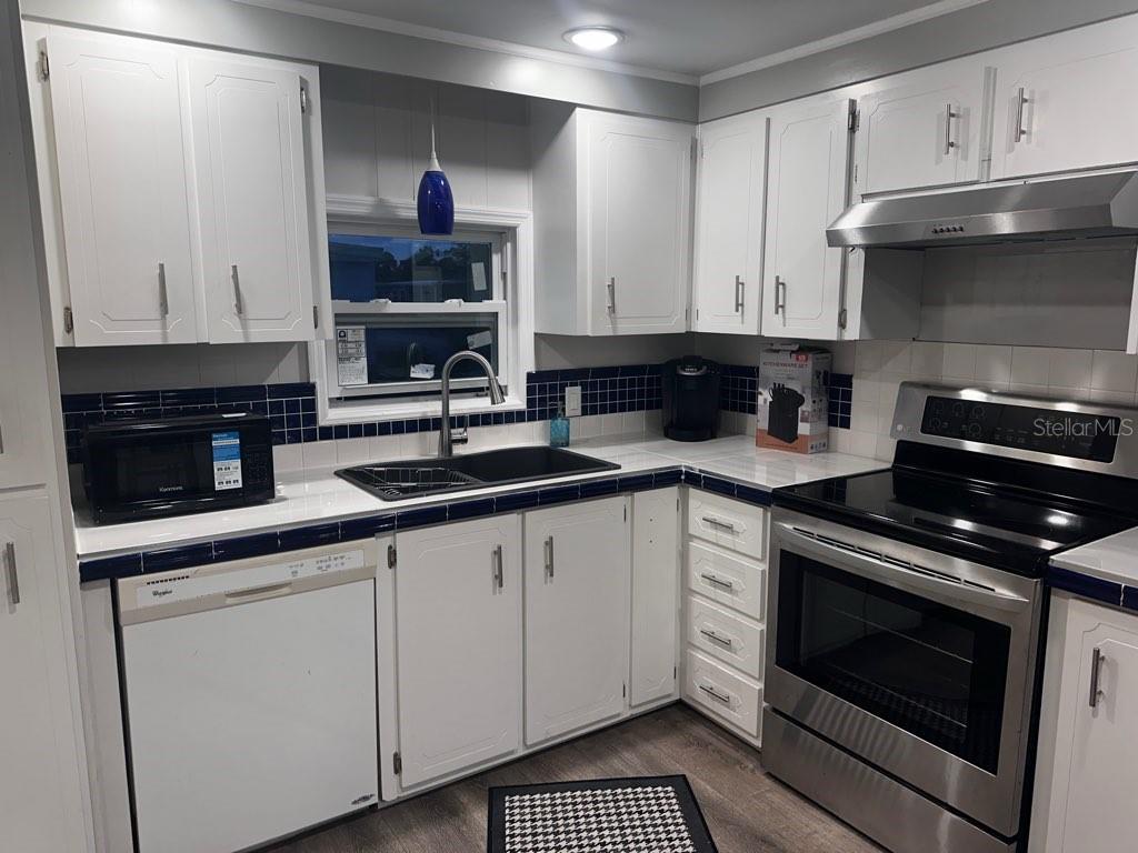 530 Sun Up St, North Fort Myers, FL 33917 photo