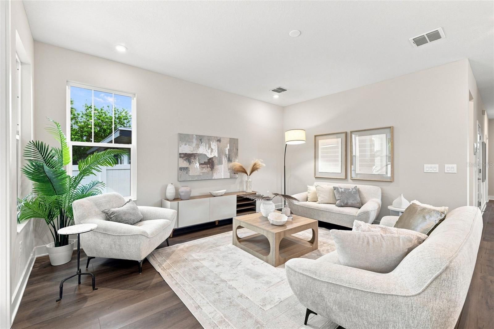 5633 Dartmouth Ave, Saint Petersburg, FL 33710 photo