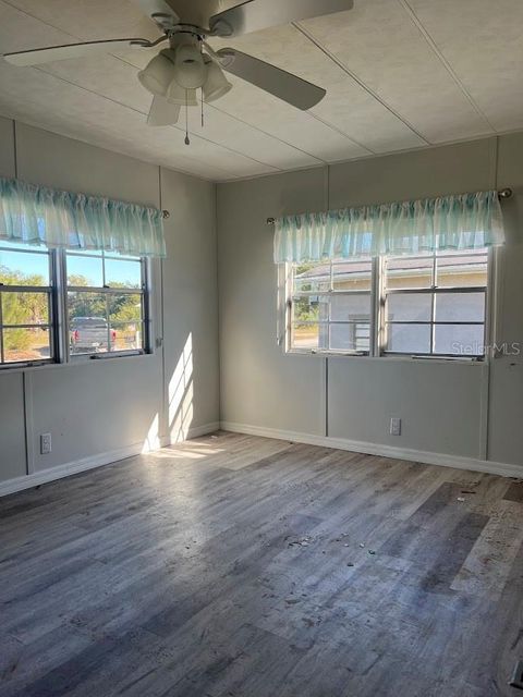 Mobile Home in HUDSON FL 7118 WILCOX DRIVE 16.jpg