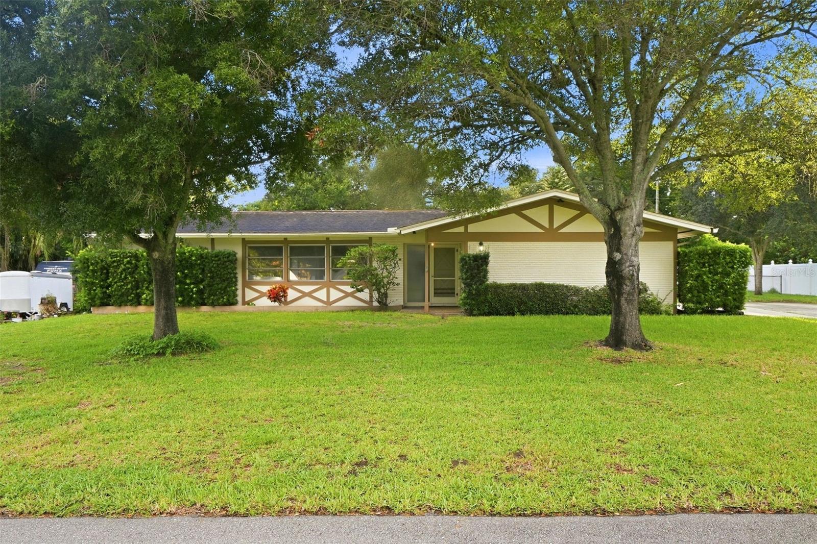 1514 Oakadia Dr, Clearwater, FL 33764