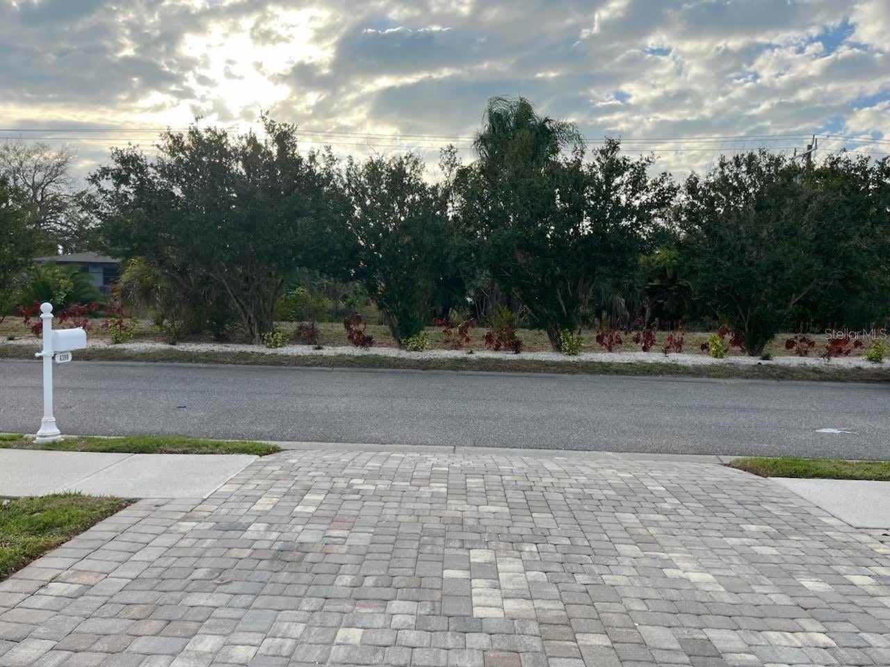4398 Summertree Rd, Venice, FL 34293 photo