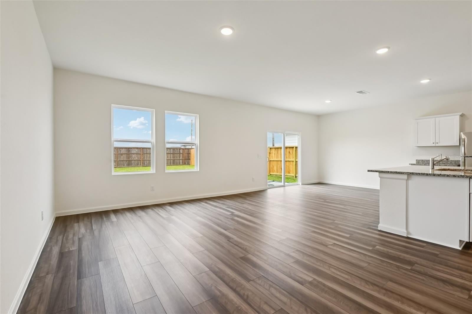 1620 Norfolk Trl, Deland, FL 32720 photo
