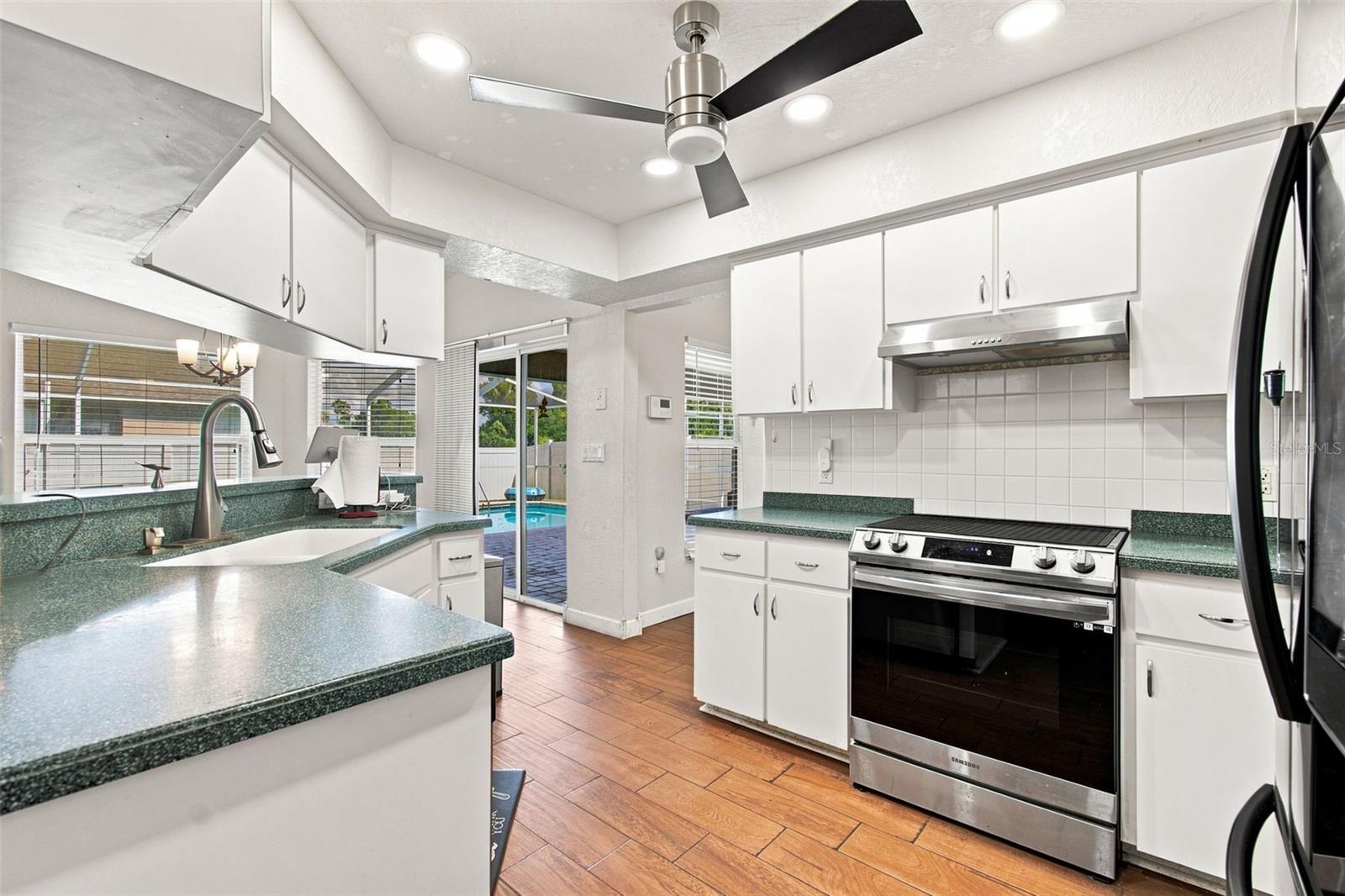 10149 Briar Cir, Hudson, FL 34667 photo